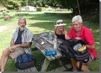 Mit Diane und Lo auf Wanderung